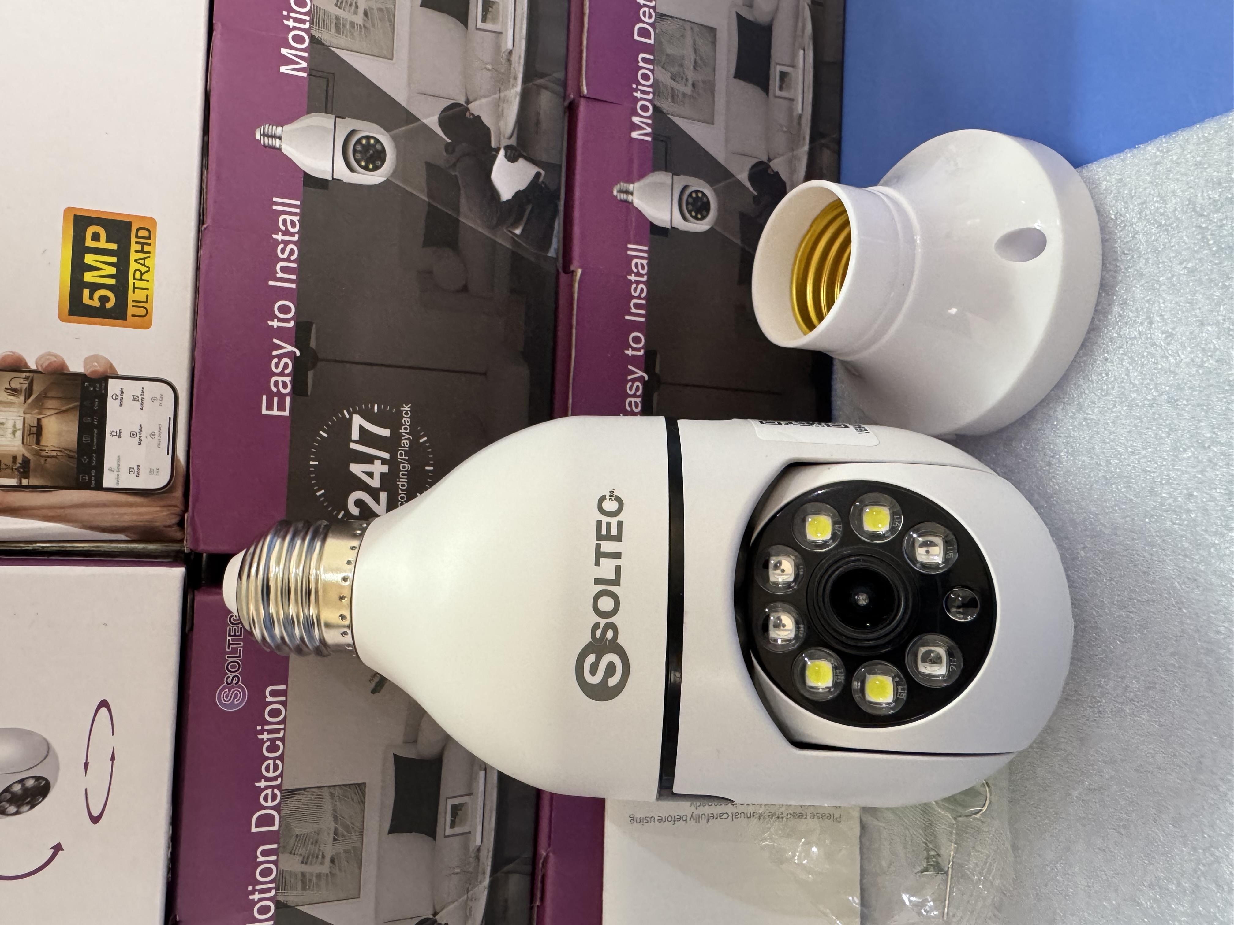 Soltec Pro F6 – Wi-Fi Bulb PTZ Smart Camera